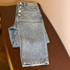 Rhinestone button detail Straight jeans 👖💎